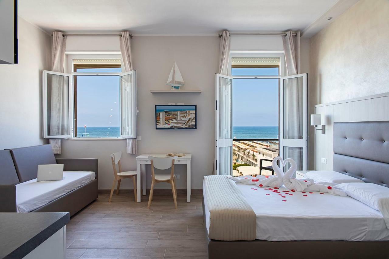 Hotel Biagi & Residence Lido di Camaiore Exterior foto